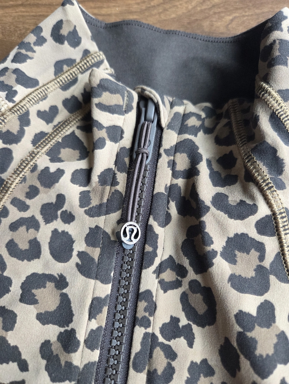 Cropped Define Jacket - Picture 4 of 5